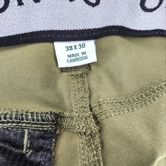 ORVIS Performance Slacks - 38x30 - Picture 7 of 8